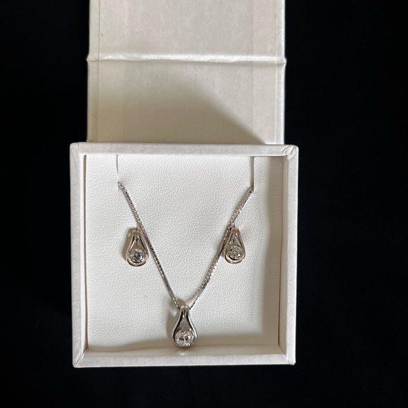 COPY - Silver pendant necklace with earrings - Picture 7 of 7